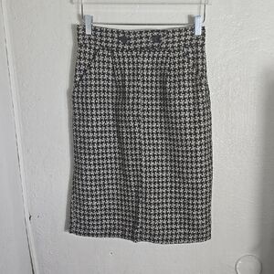 Diane Von Furstenberg Black and Beige Knee-Length Pencil Skirt.